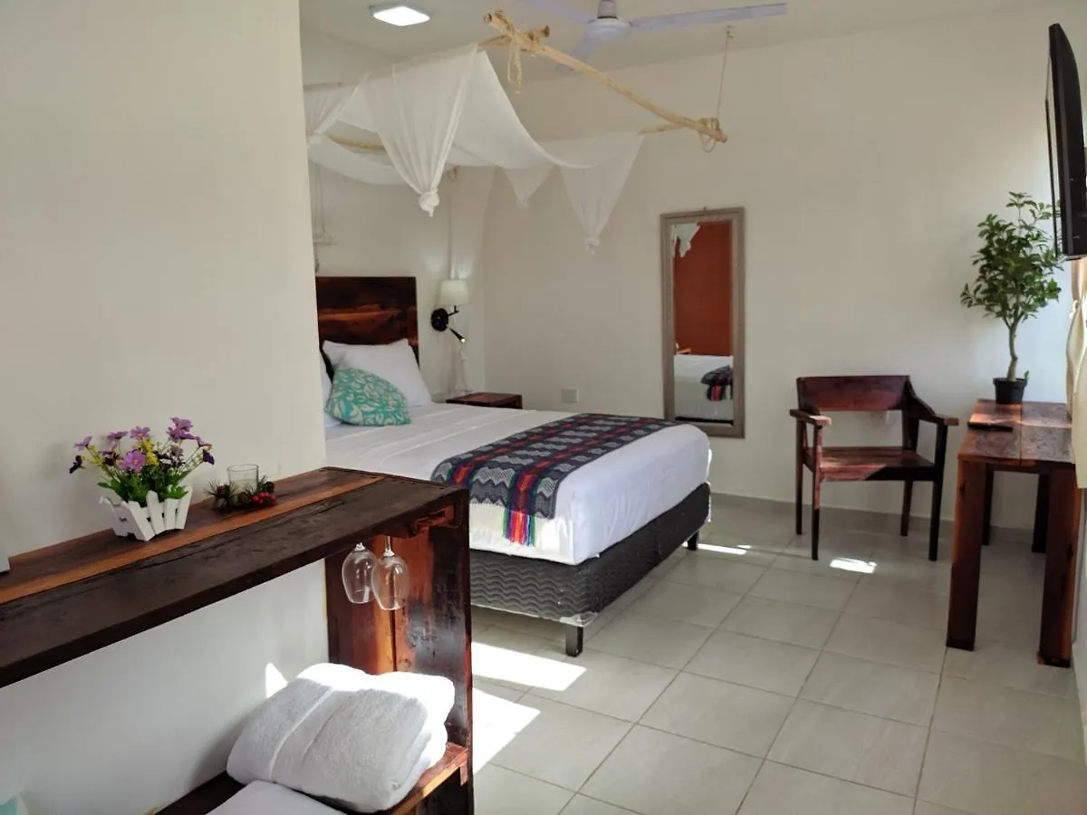 Casa Fitz Hotel Isla Mujeres 2*,